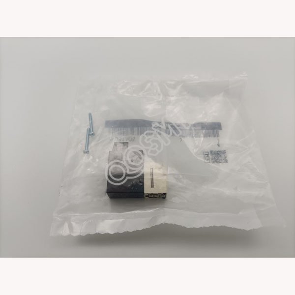 J6702035A VQ110-5L0 Samsung SM471 SM481 Válvula solenoide